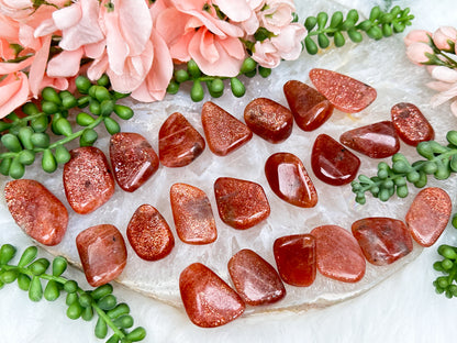sunstone-with-colorful-shimmer