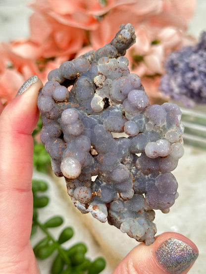 grape-agate-with-ruler