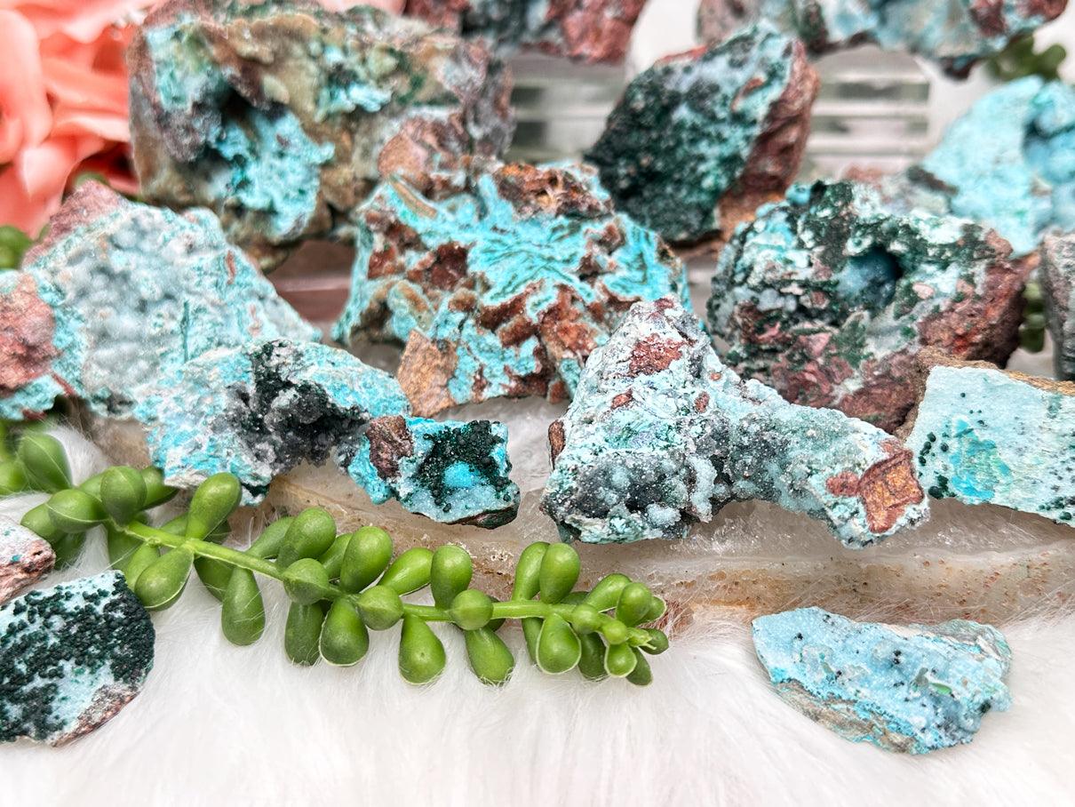 druzy-chrysocolla-with-green-malachite-clusters