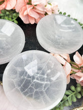 Load image into Gallery: Contempo Crystals - white-selenite-bowl - Image 5