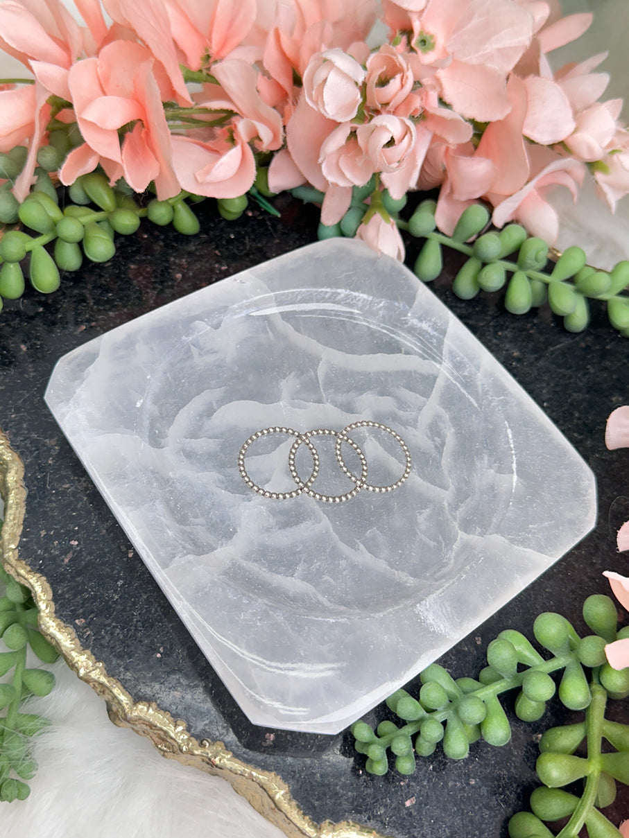 Selenite Charging Plate