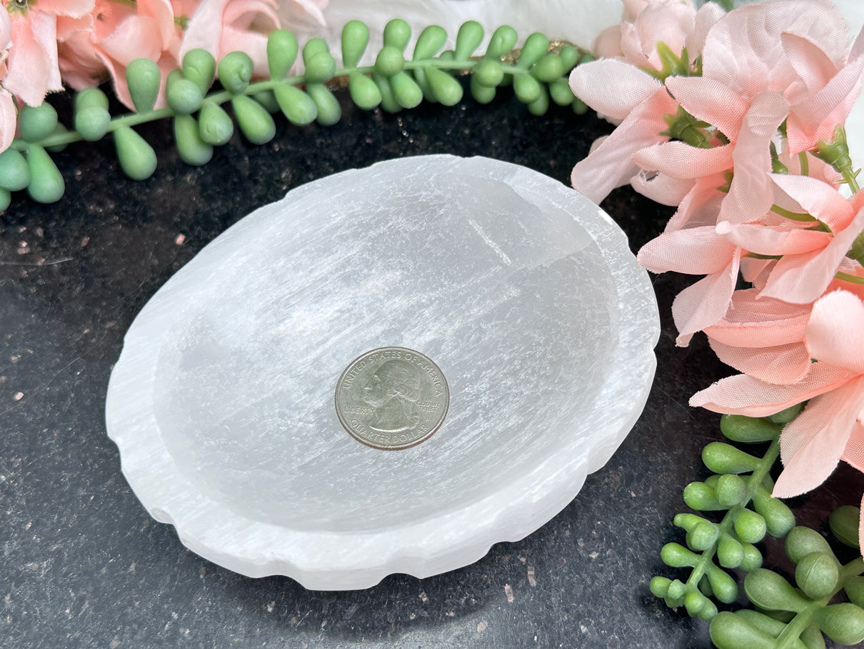 Scallop Selenite Bowl