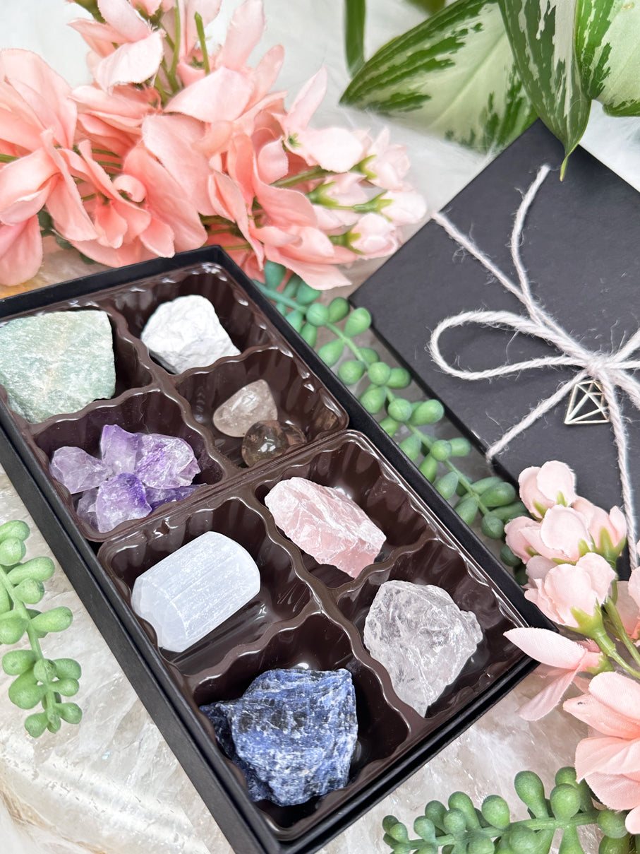 essential-popular-crystal-stones-chocolate-box-gift-set