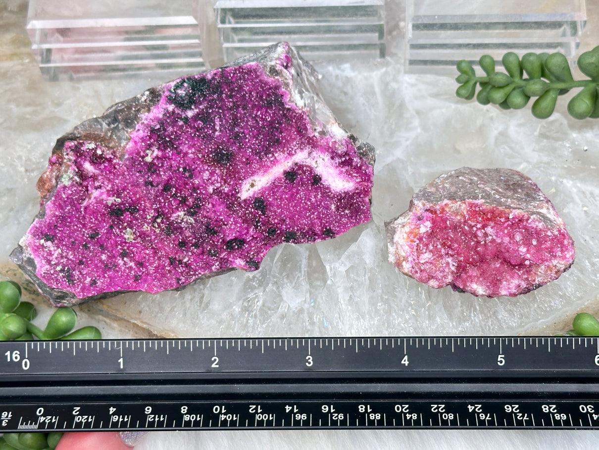 small-dark-pink-cobalto-calcite