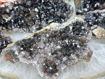 Dark Goethite Quartz Clusters