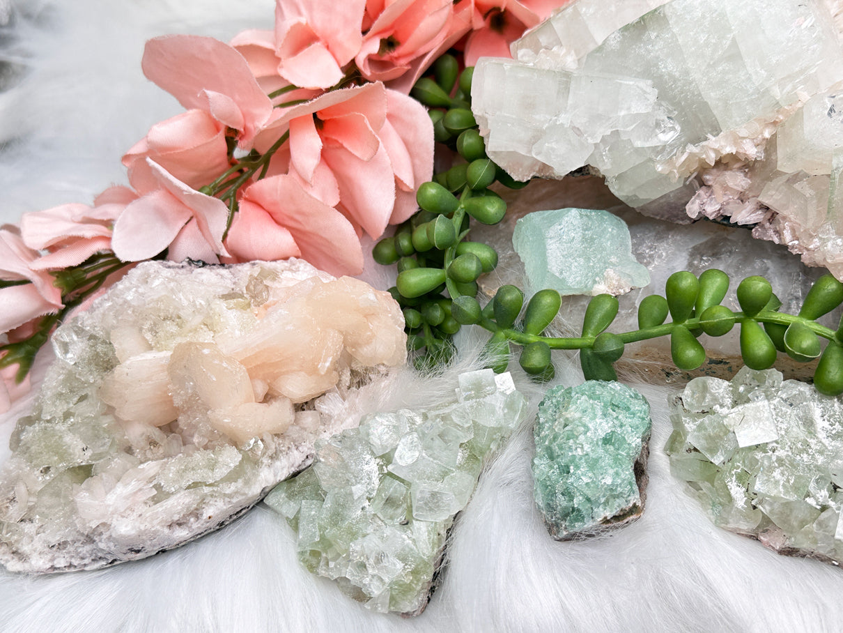 indian-green-apophyllite-clusters
