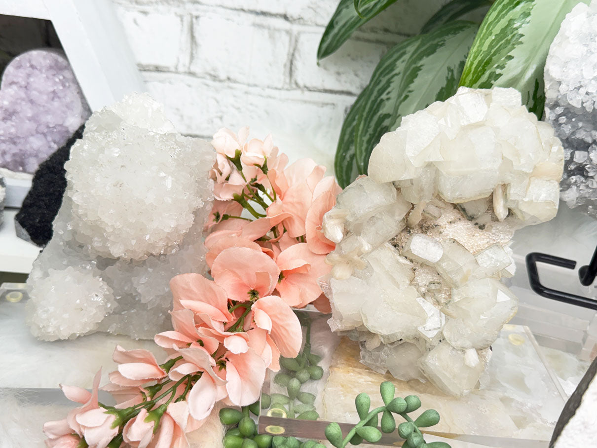 Apophyllite Displays