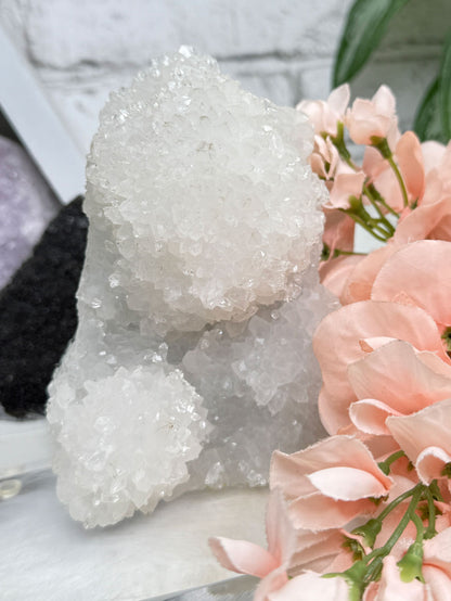 Apophyllite Displays