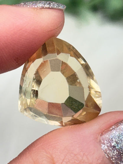 Citrine Faceted Gems