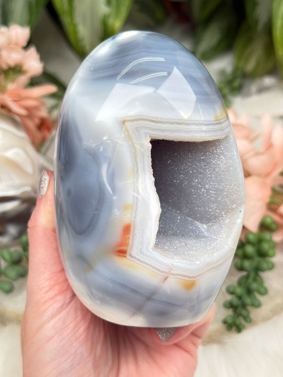 Standing Orca Agate