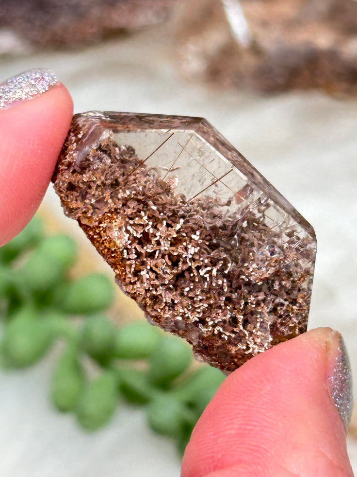 brown-garden-quartz-with-rutile