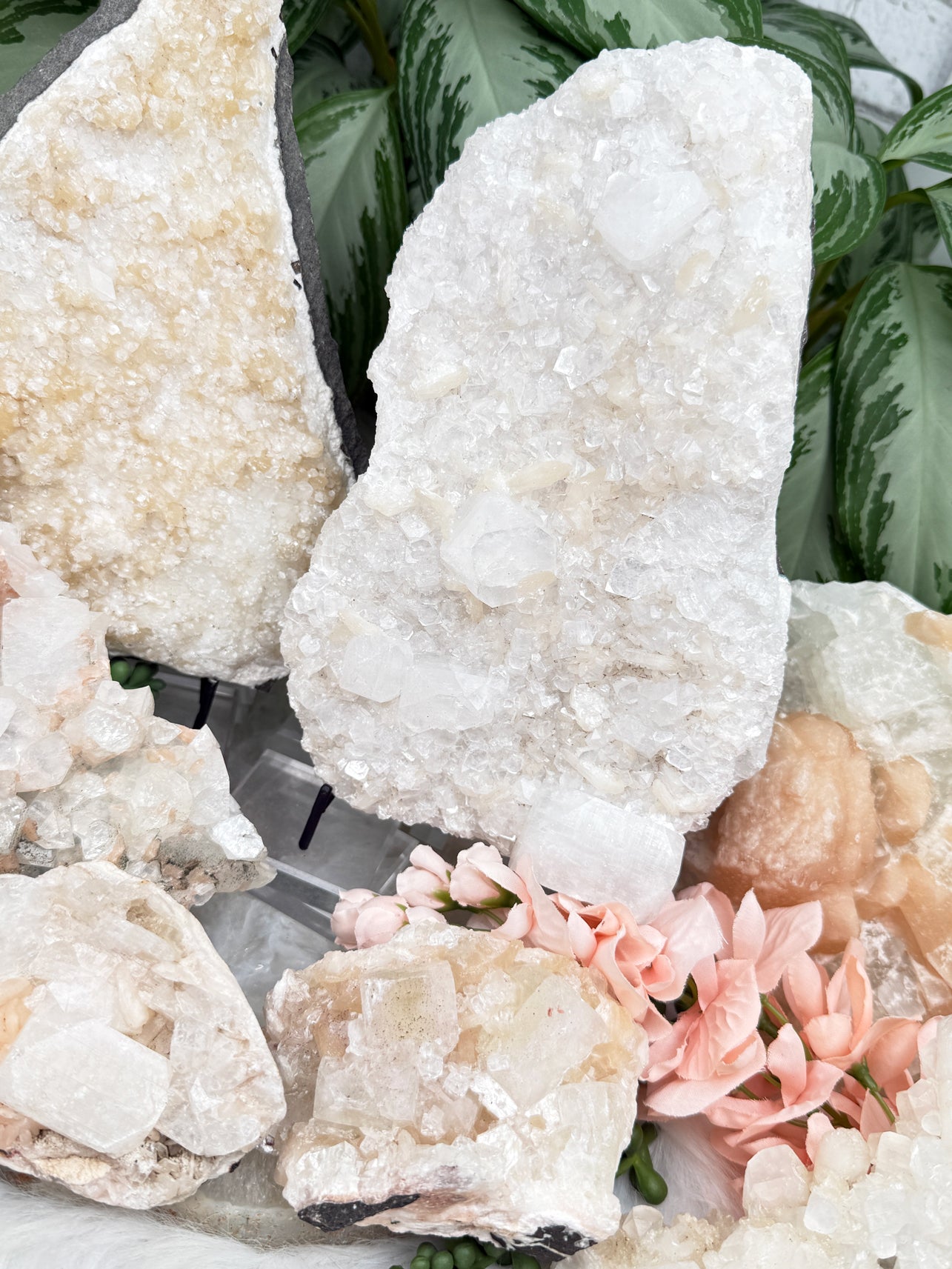 Apophyllite Stilbite Mixes