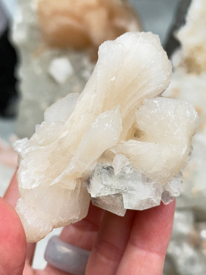 Apophyllite Stilbite Mixes