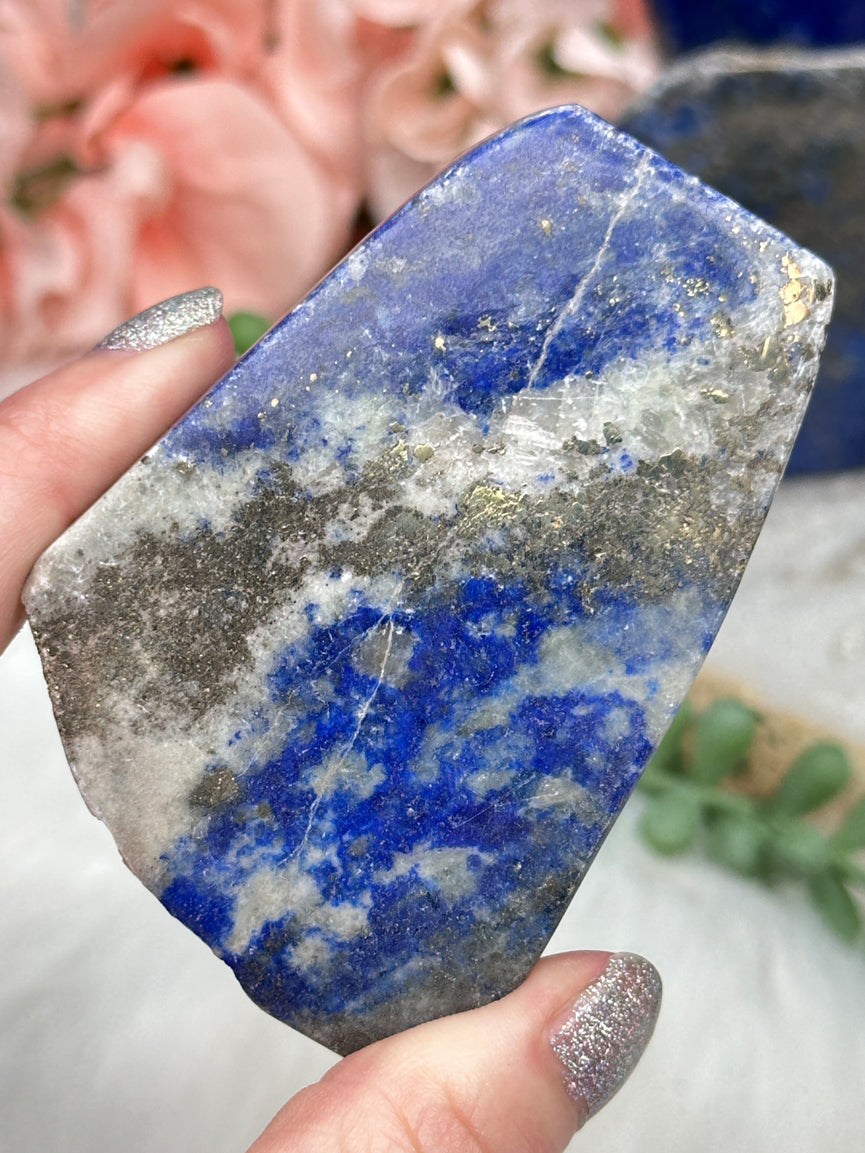 vibrant-blue-lapis-stone-semi-polish