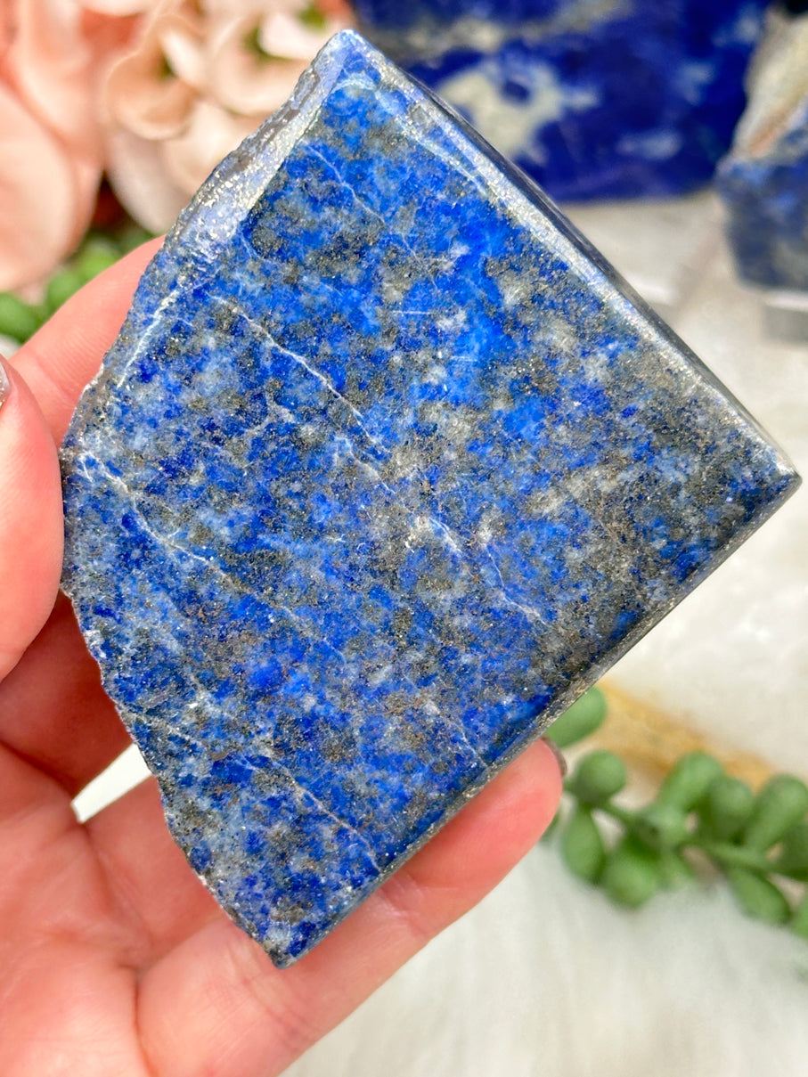 vibrant-blue-lapis-stone-semi-polish