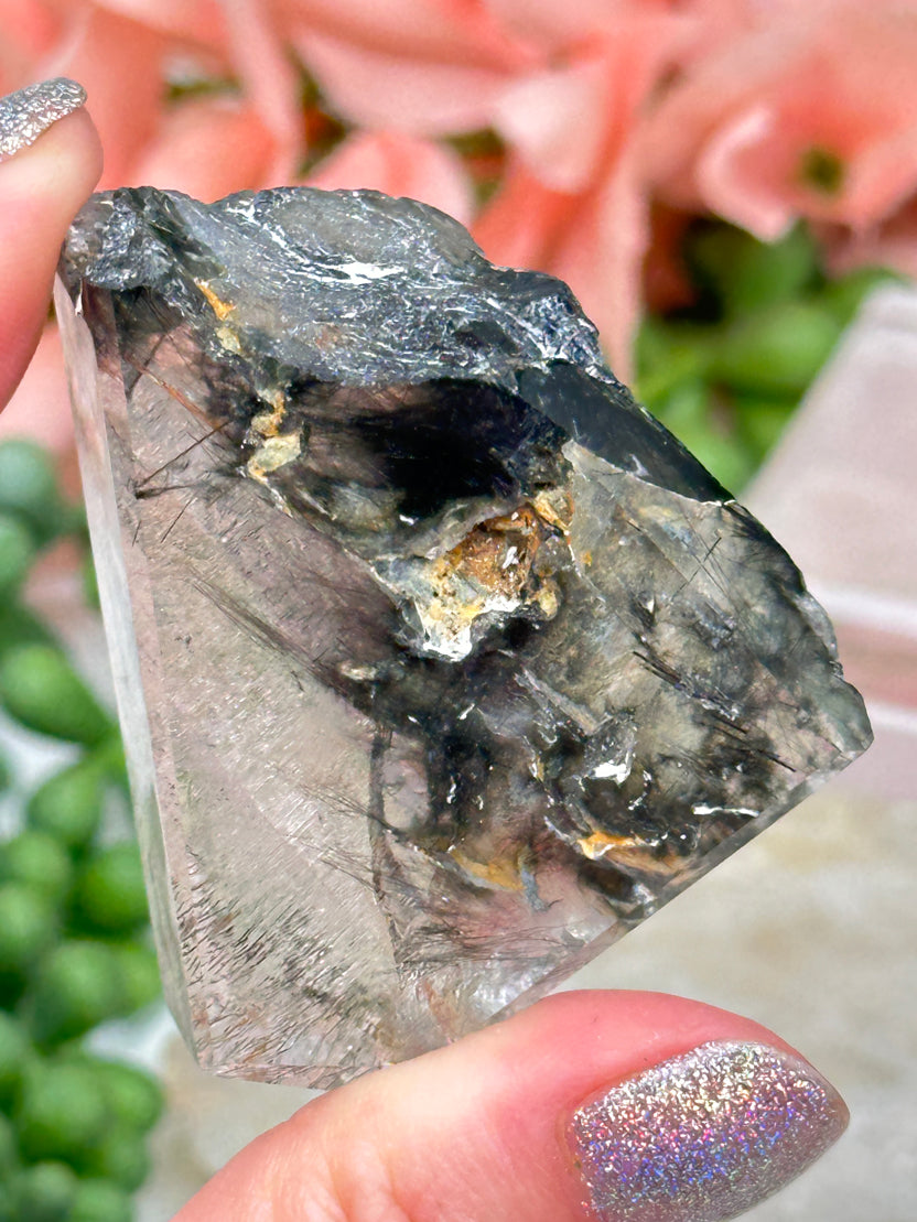 Black Brookite in Quartz