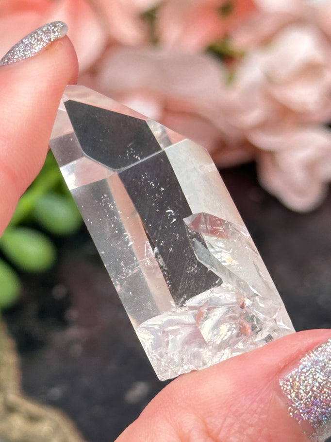 clear-quartz-point-with-penetrator