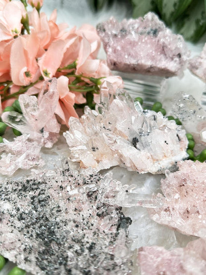 colombian-quartz-with-pink-green