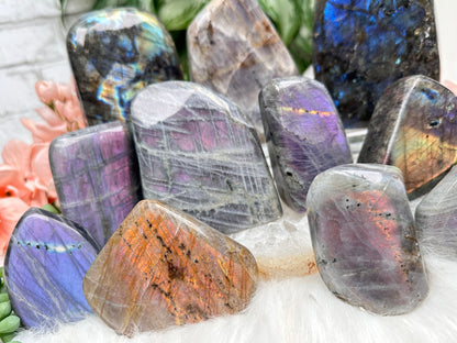 colorful-standing-labradorite-stones
