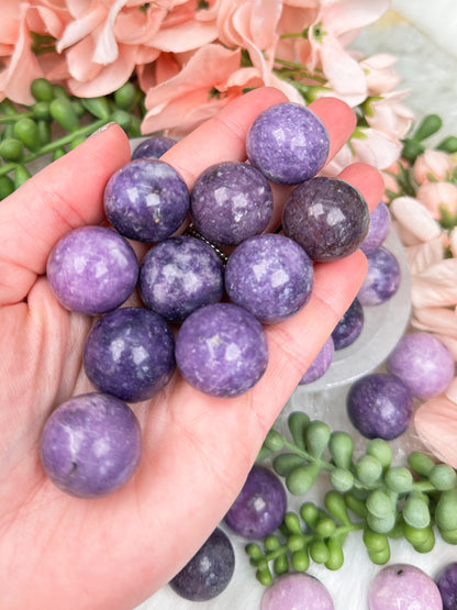 dark-purple-lepidolite-spheres