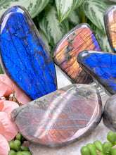 Load image into Gallery: Contempo Crystals - electric-blue-purple-labradorite - Image 10