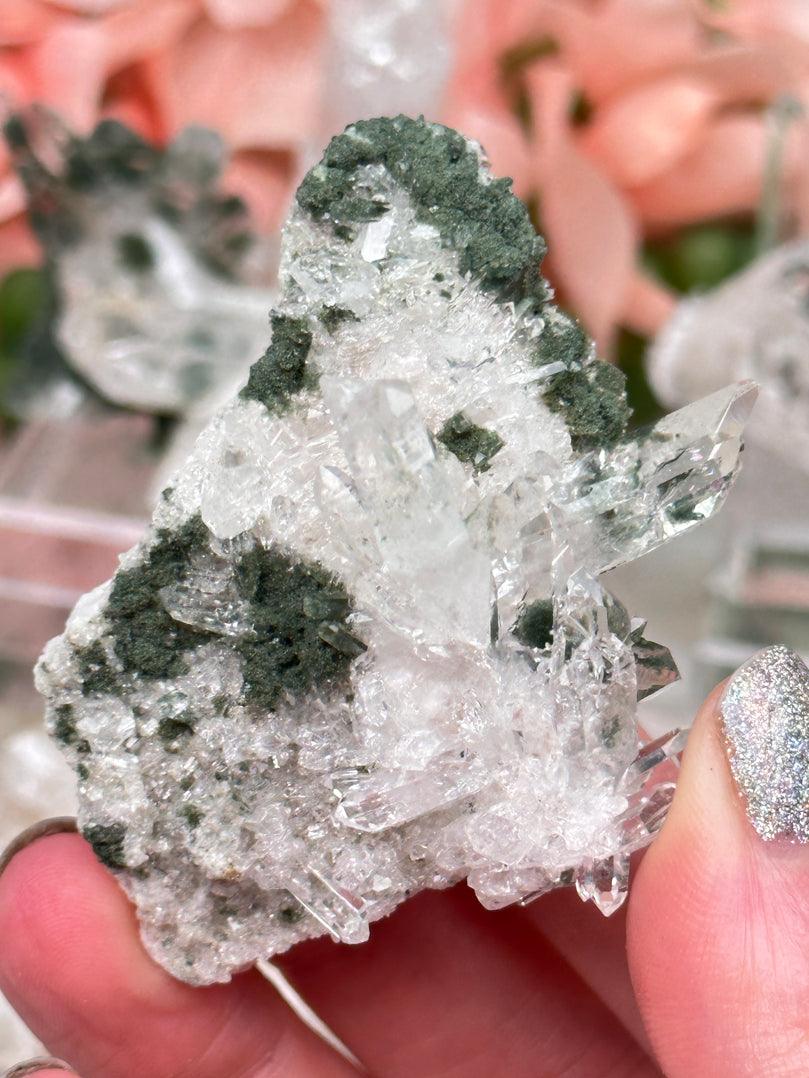 green-chlorite-on-colombian-quartz