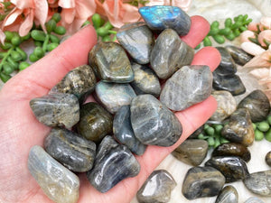 labradorite-tumble-stones