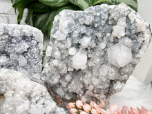 Load image into Gallery: Contempo Crystals - large-gray-apophyllite-cluster - Image 5