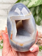 Load image into Gallery: Contempo Crystals - large-gray-orca-agate-freeform - Image 5