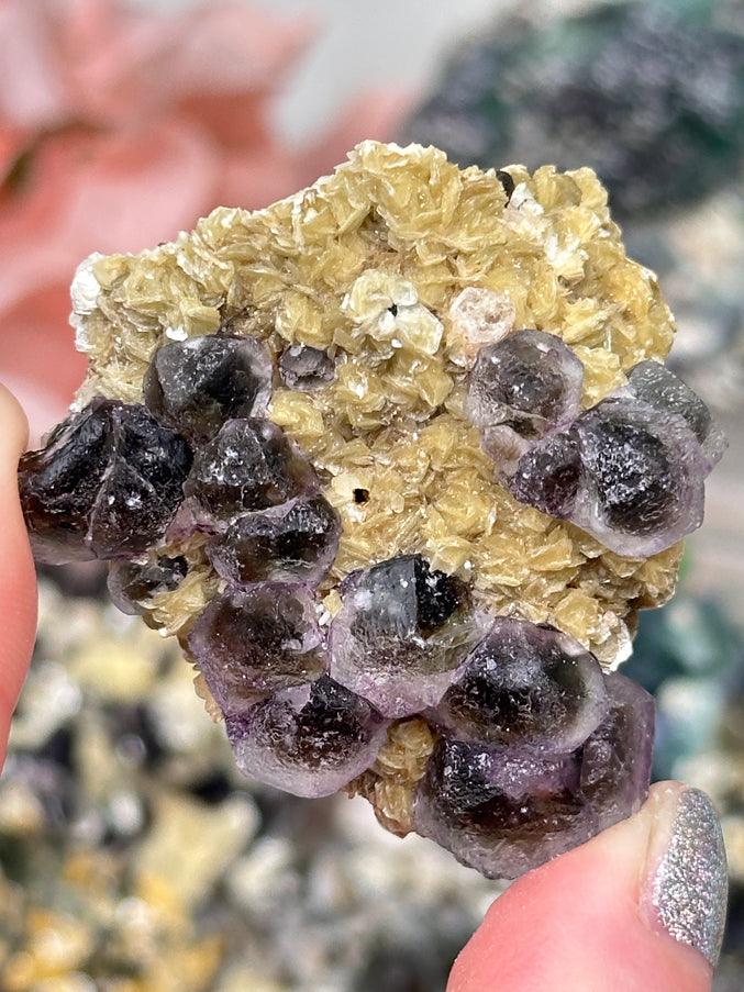 namibia-purple-fluorite-yellow-mica