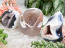 Load image into Gallery: Contempo Crystals - orca-agate-crystals - Image 12