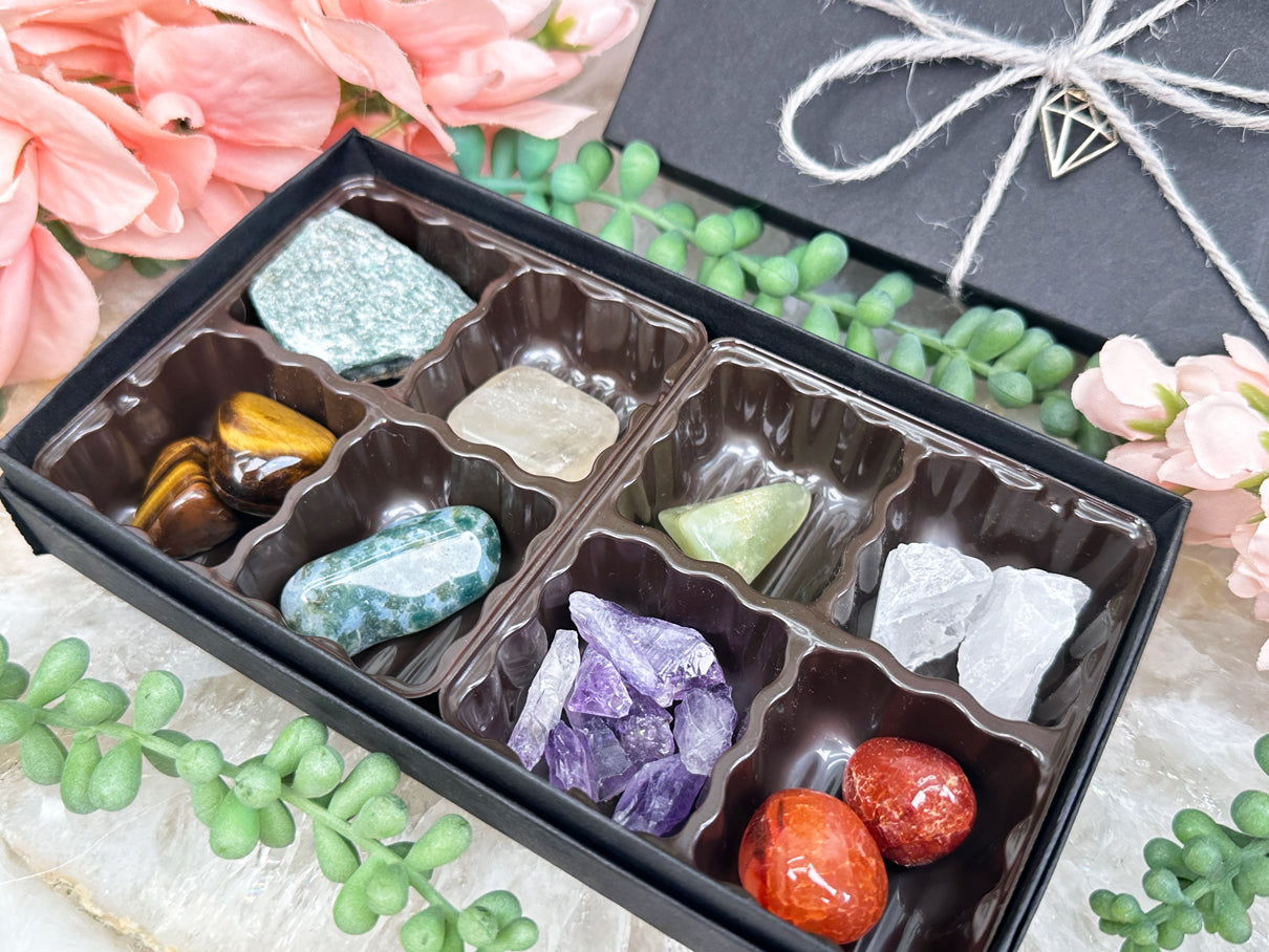 prosperity-abundance-crystal-stone-gift-set-chocolate-box