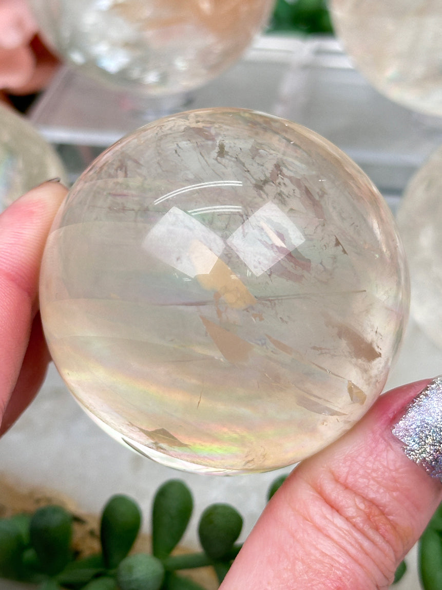 rainbow-filled-optical-calcite-sphere