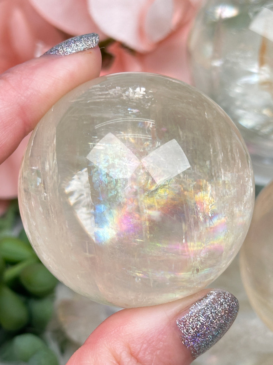 rainbow-optical-calcite-sphere