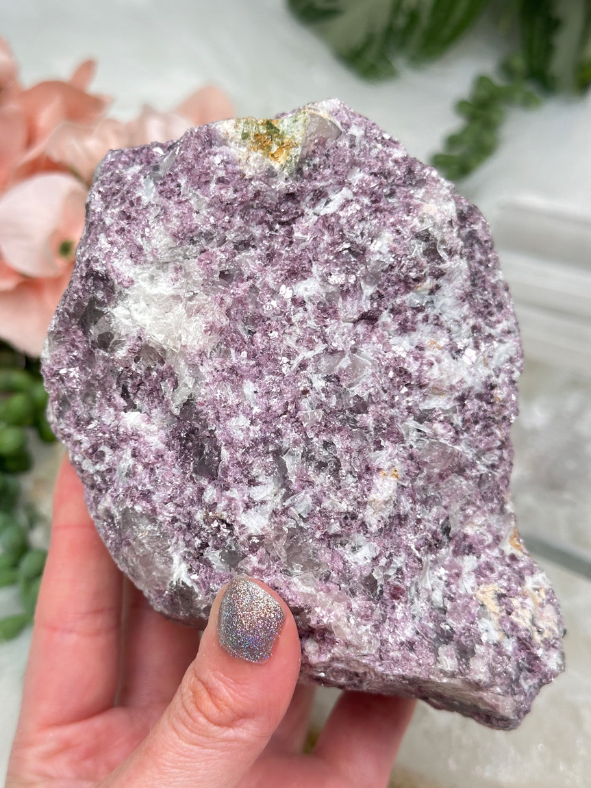 raw-purple-lepidolite-albite