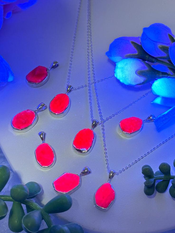 ruby-pendant-necklace-under-UV-light