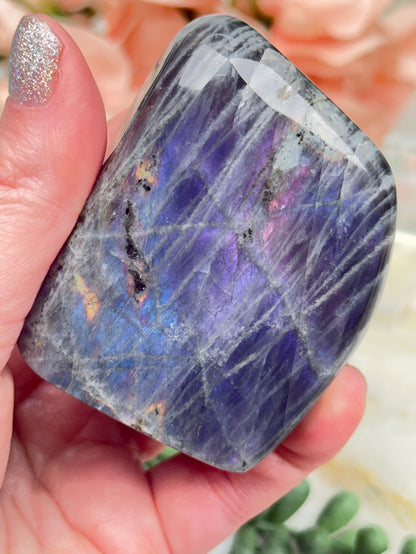Colorful Labradorite