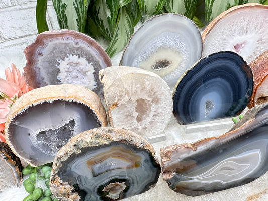 Standing Geodes