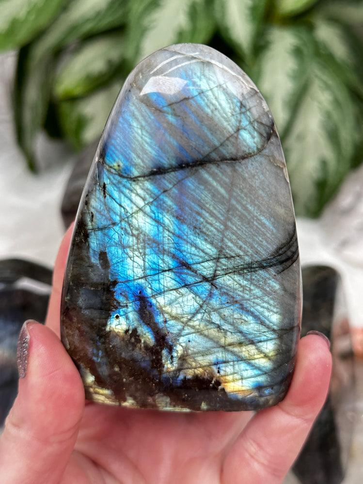 teal-blue-labradorite-stone