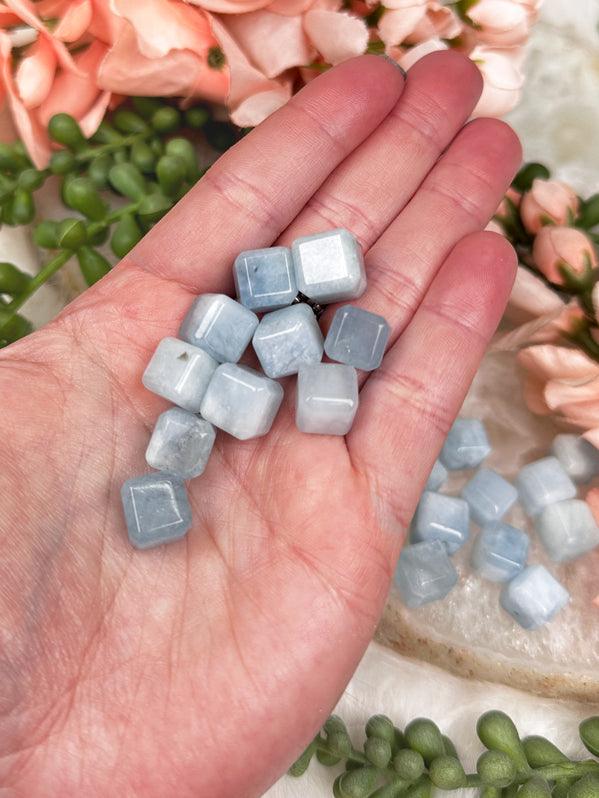 teeny-aquamarine-cubes