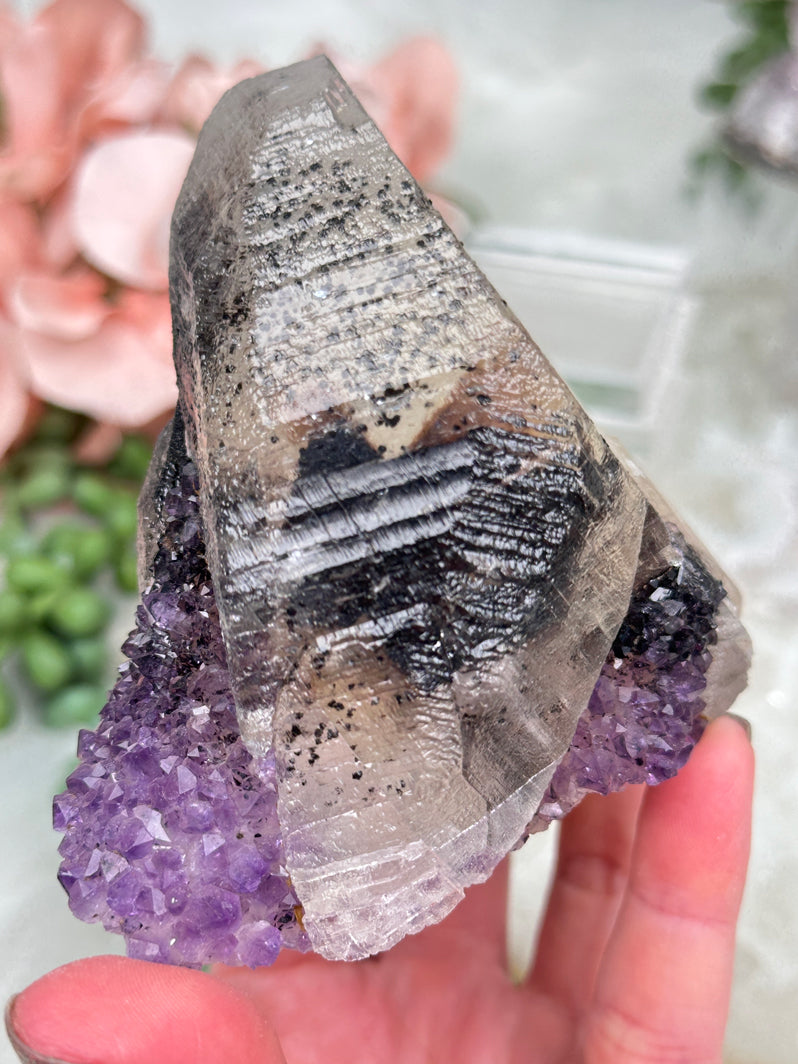 uruguayan-amethyst-on-calcite-point