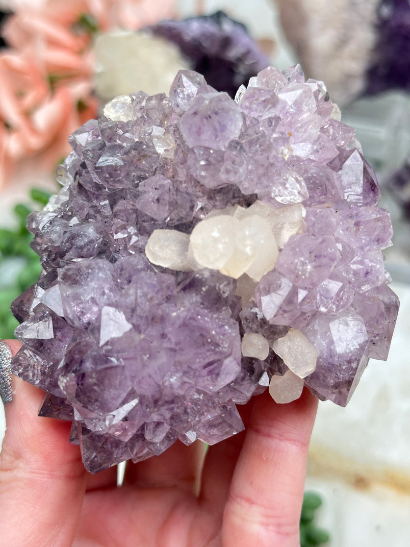 uv-calcite-on-light-purple-amethyst