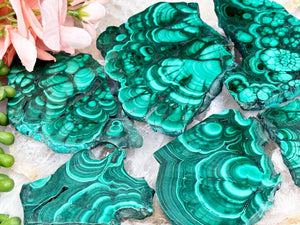 vibrant-green-malachite-slabs