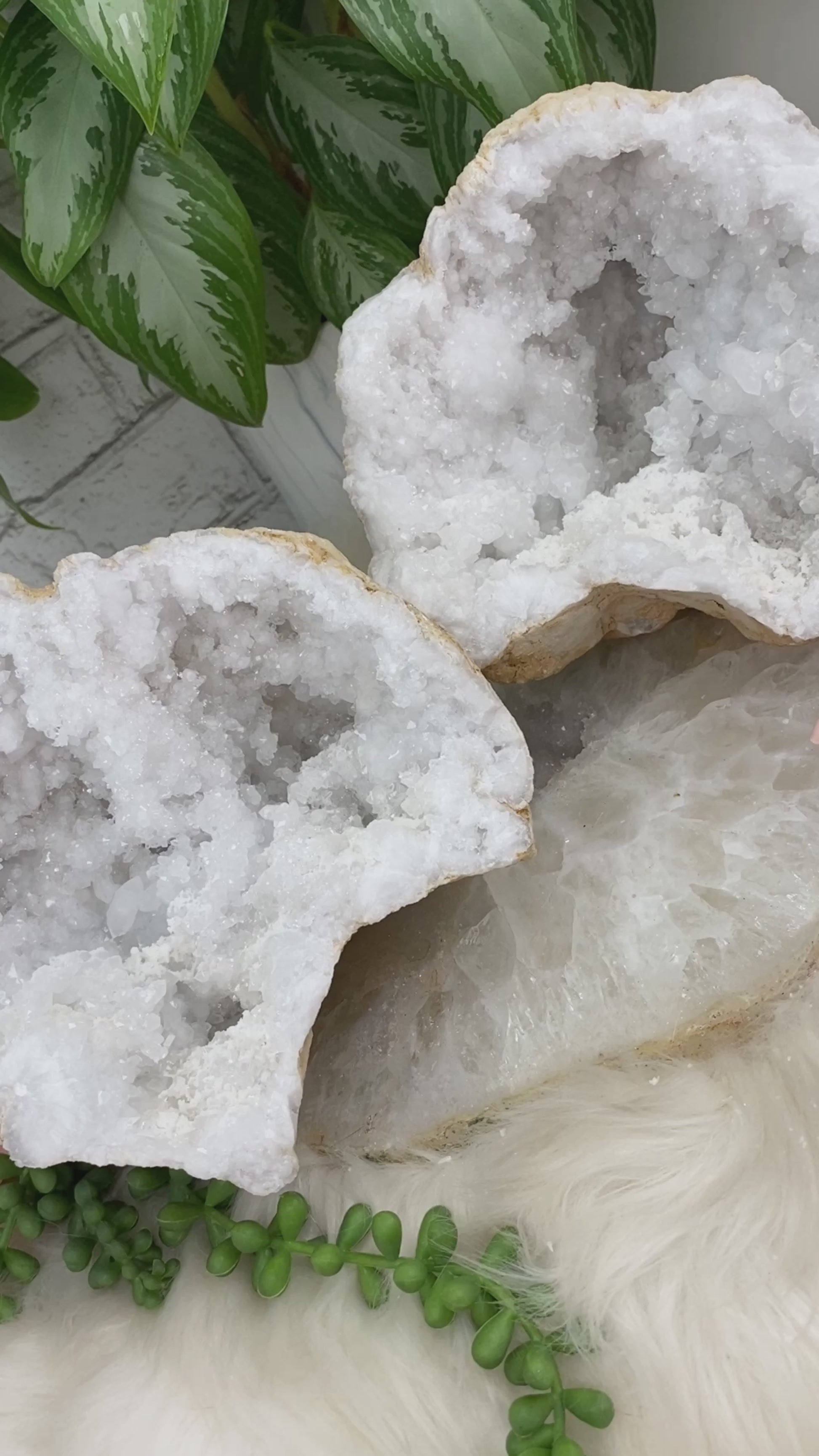 druzy-morocco-quartz-geode