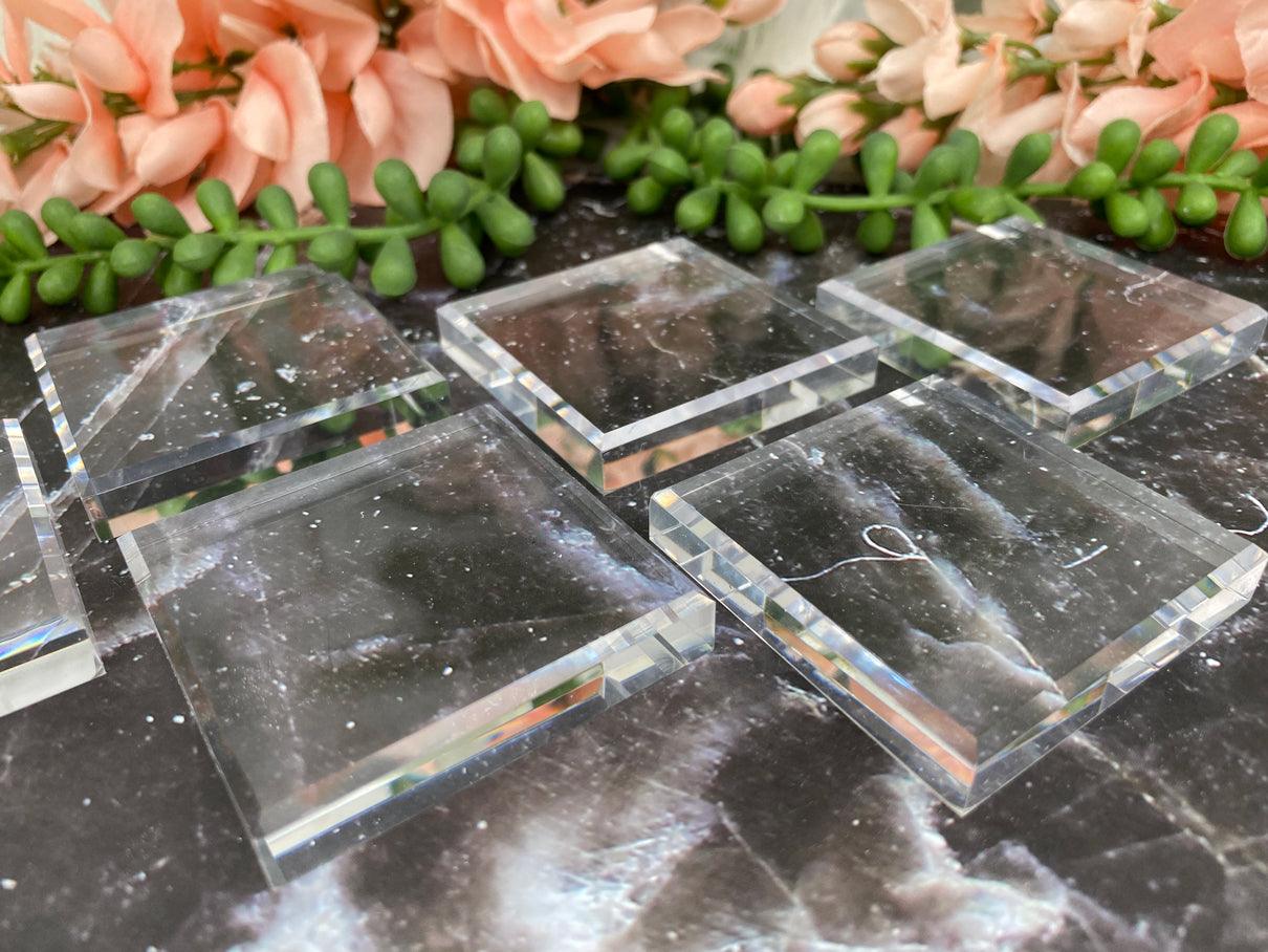 Acrylic-Squares-Stands-for-Crystals
