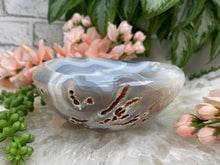 Load image into Gallery: Contempo Crystals - Agate-Bowl-for-Sale - Image 5