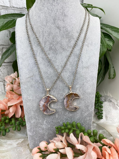 Agate-Moon-Necklaces