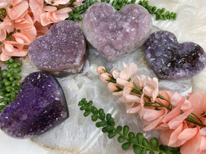 Contempo Crystals - Amethyst-Cluster-Crystal-Heart-Carvings - Image 2