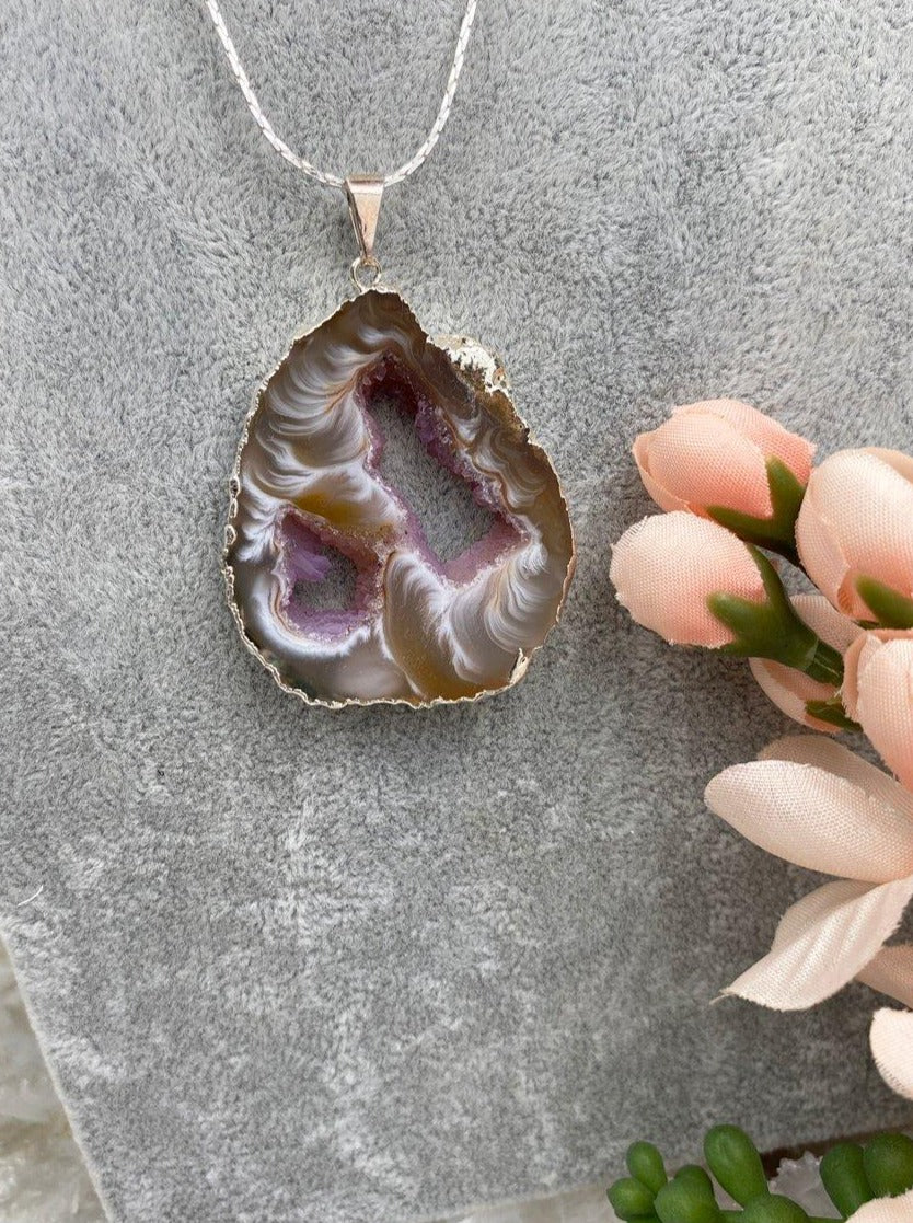 Amethyst-Occo-Geode-Necklace