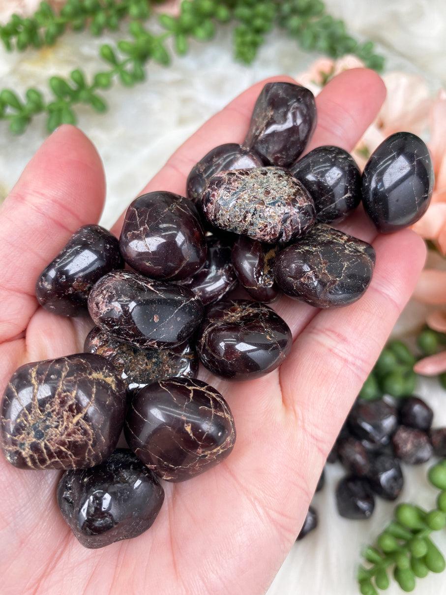 Garnet Tumbled Stones, Large, 15 to 19 grams, approx. 1 inch